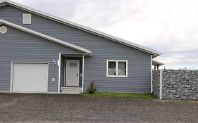 Single Story 3 Beds 1 Car Garage